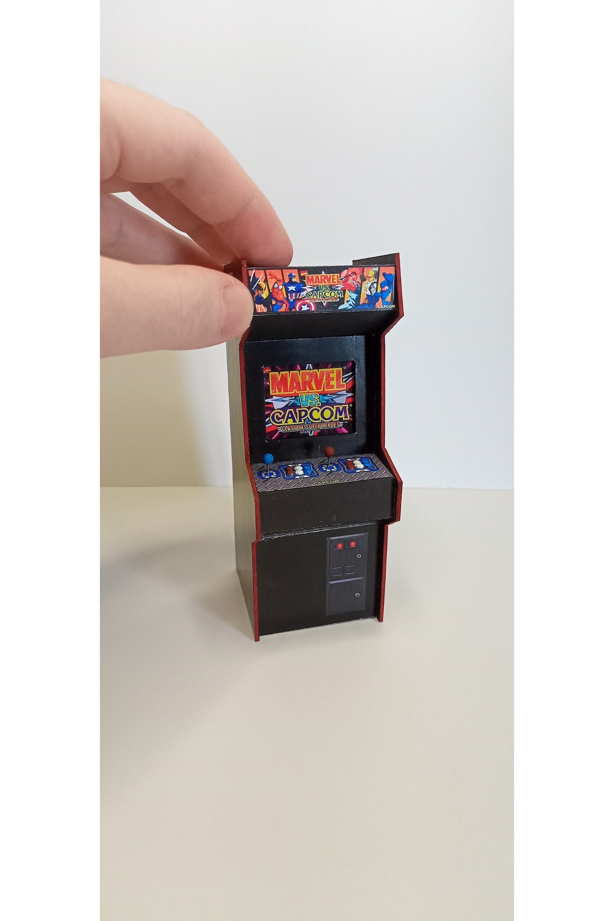 マーベルVSカプコン 1/12スケール ミニアーケード筐体 ギフト - ライト 