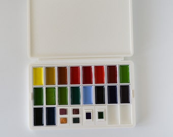NEW 24 Kuretake Palette | 2nd Generation | Removable Palette Insert | Travel Palette | Plein Air | Watercolor Paint Palette | Plant Based