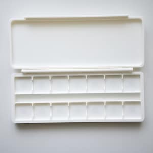14 Flat Pan Palette | Well Large Flat Palette | Travel Palette | Thin Palette  | Large Mixing Well | Metal Pans | Mixing Tray