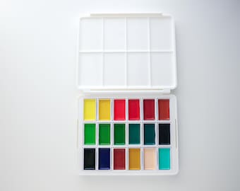 18 Kuretake Modulare Aquarellpalette - Cinder Palette System | Travel Palette Kompatibel mit Kuretake Pfannen