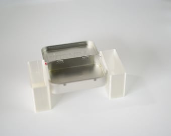 Altoid Tin Water Dish | Watercolor Painting | Removable Pan Wells | Large Mixing Well | Altoids Tin