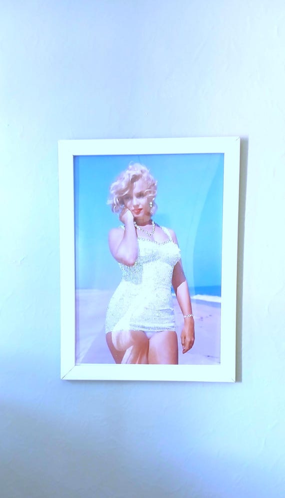 Marilyn Monroe Glitter enhanced Wall Art on Pearlescent Photo Paper A3 size (NO FRAME)