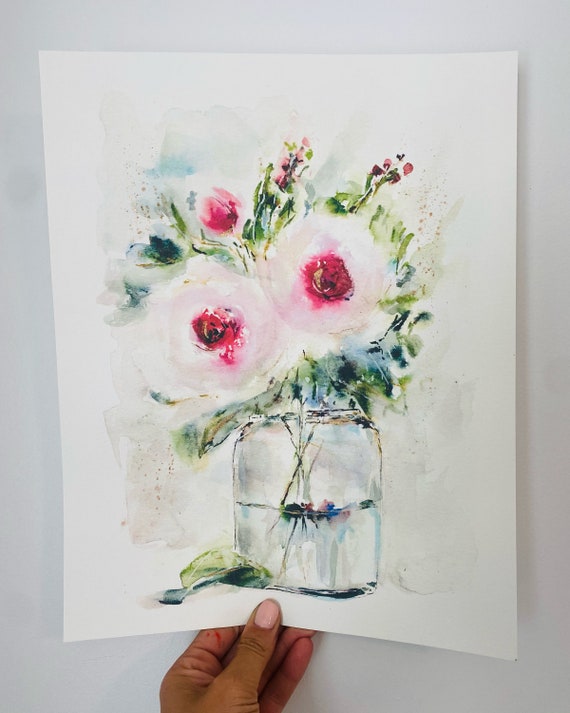 ガラスの花瓶に入った水彩画のピンクのバラ、透明な花瓶に入ったピンク