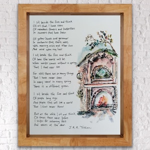 Usiądź przy ogniu i pomyśl, wydruk hobbita Bilbo z nory, wydruk fana LOTR, rysunek hobbita z ognia, parapetówka akwarelowa JRR Tolkiena,