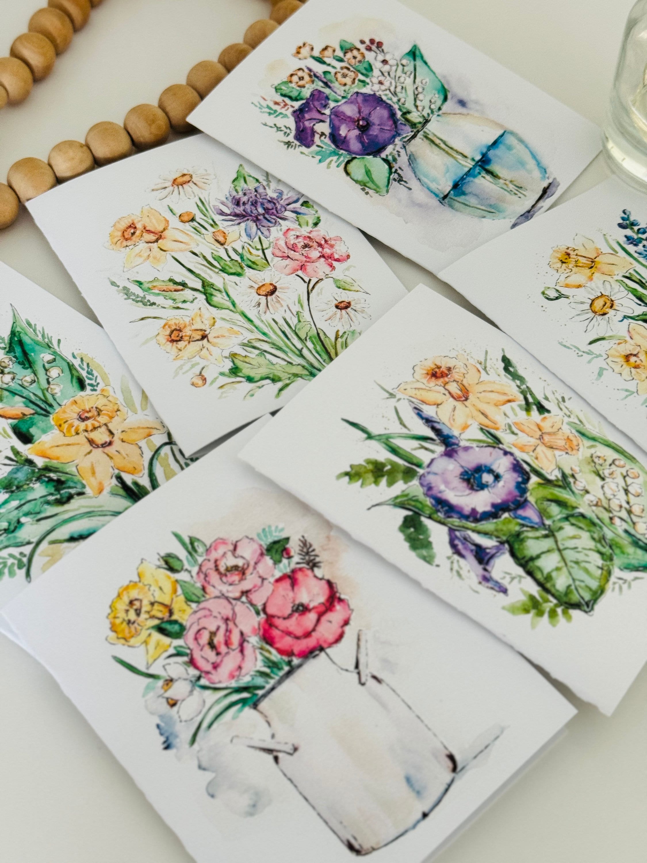 40 biglietti floreali in tinta unita, 10,2 x 15,2 cm, assortiti acquerello artistico e lamina d'oro, biglietti di auguri per tutte le occasioni, set di biglietti di auguri con fiori bianchi con