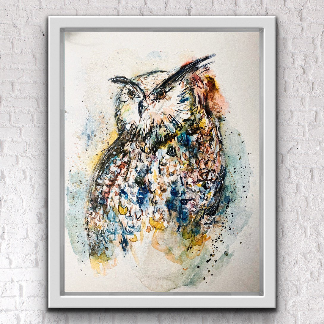 カラフルな水彩画のフクロウのプリント、雰囲気のあるフクロウの絵画