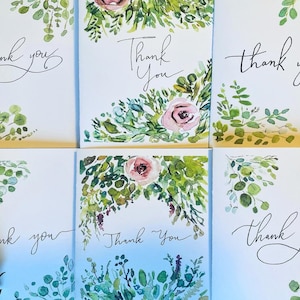 Cartes botaniques feuillues élégantes de remerciement, cartes vertes aquarelles et roses bordeaux, cartes de remerciement de mariage avec lettrage