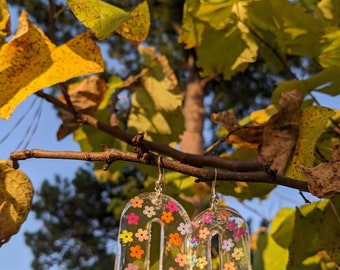 Flower power handmade retro 70s earrings. Boho arch