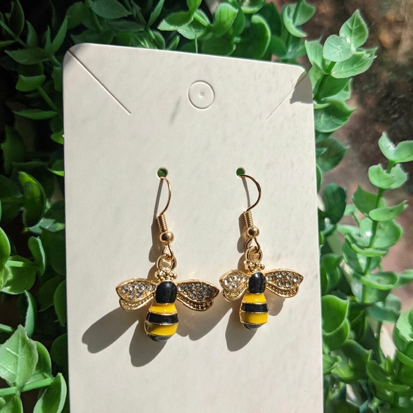 Bee Earrings, bee earring, earrings for bee lover honey bee