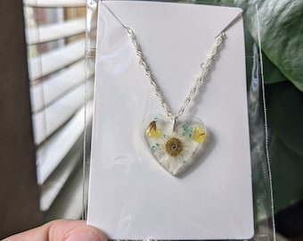 Unique gift flower heart resin handmade necklace