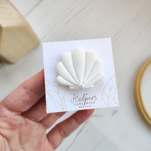 Seashell, pearl needle minder, magnetic needleminder, polymer clay needle minder, for embroidery, needle keeper