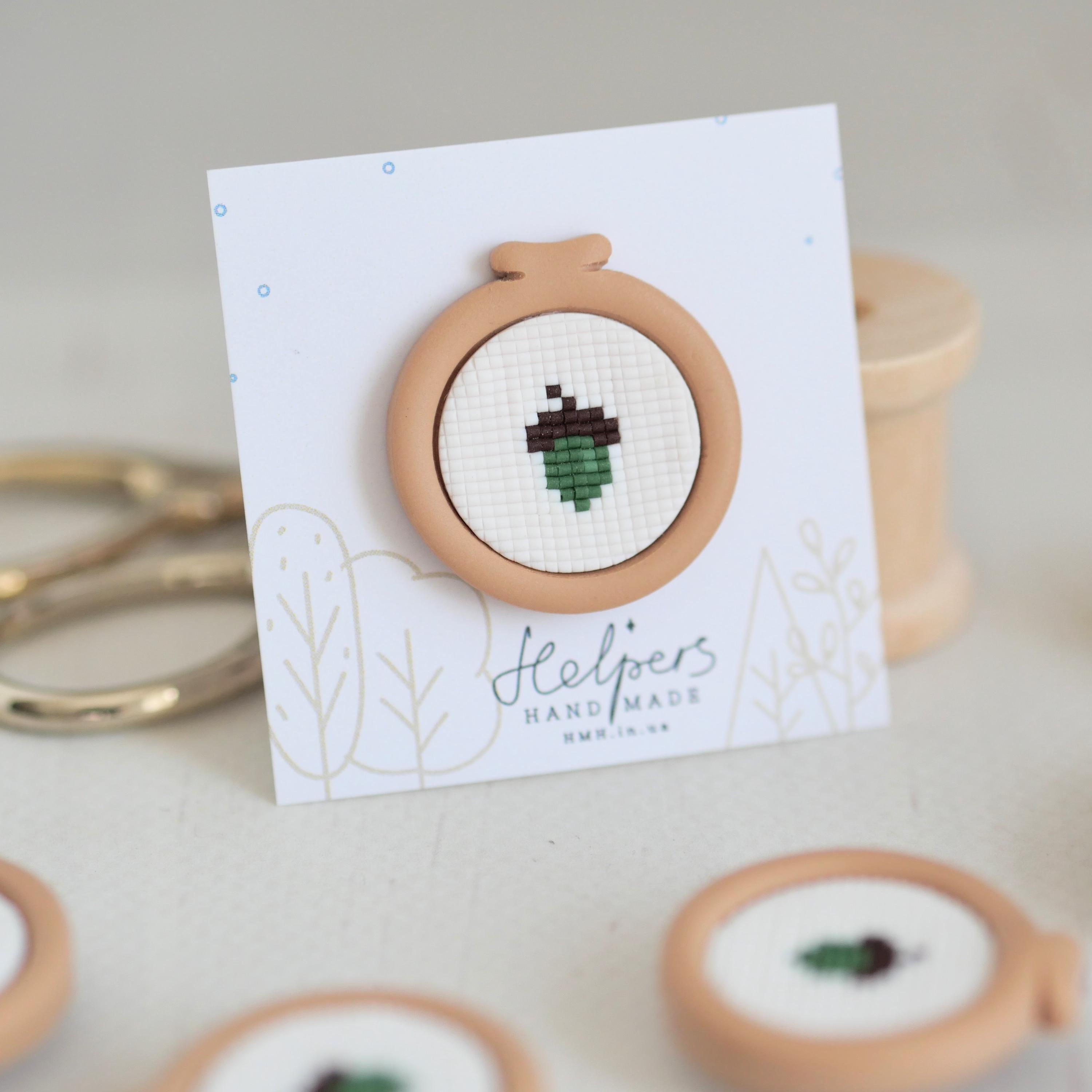 Magnet  "Hoops for embroidery", needleminder, embroidery accessories, autumn