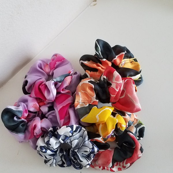 100% Mulberry silk charmeuse scrunchies!!  hand dyed silk 19.5mm original artwork. Great hair accessory!