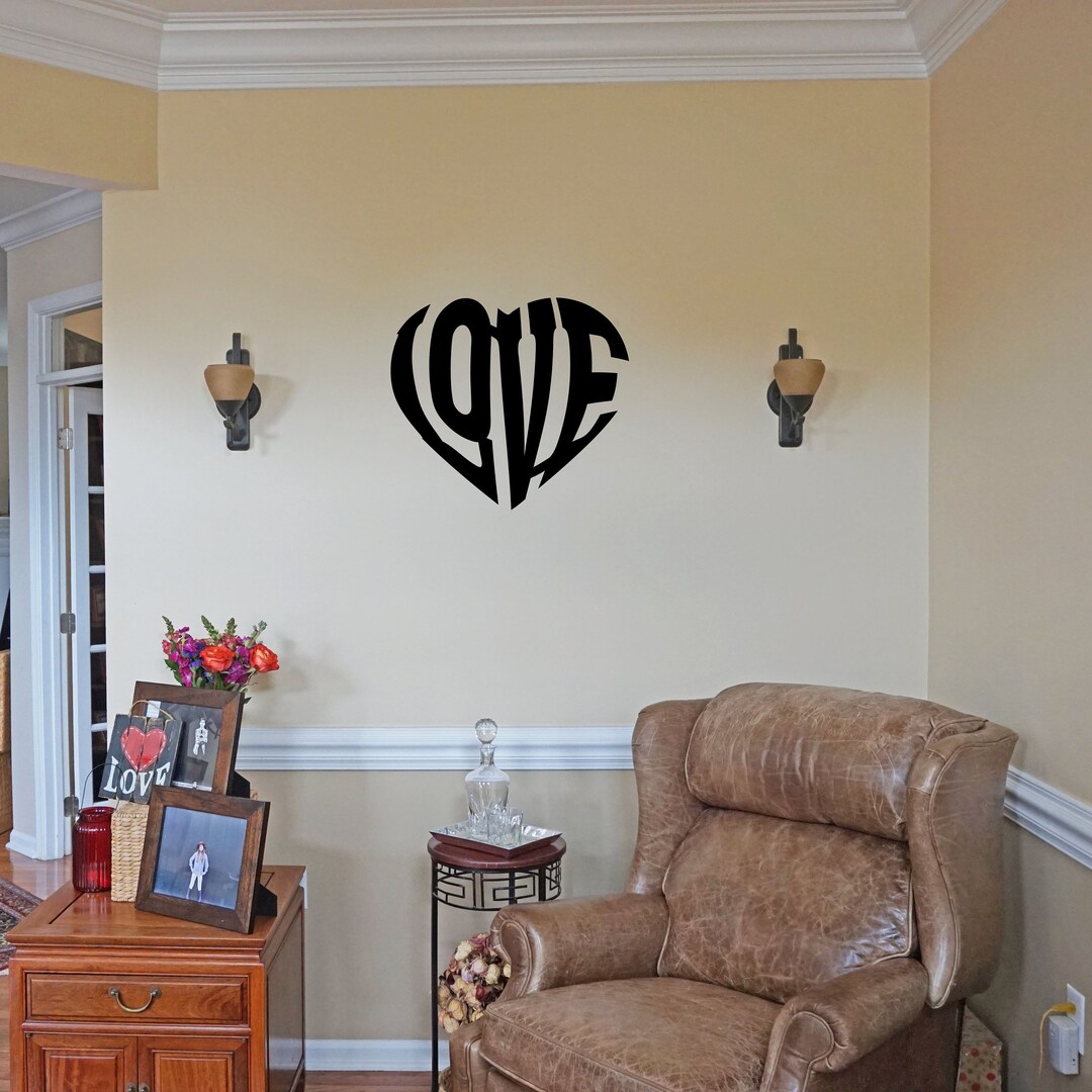 Love Wall Art Metal Sign Heart Shape Word Art Wall Decor Heart