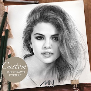 High quality personalized hand-drawn graphite custom portrait, original drawing from photo, unique gift idea