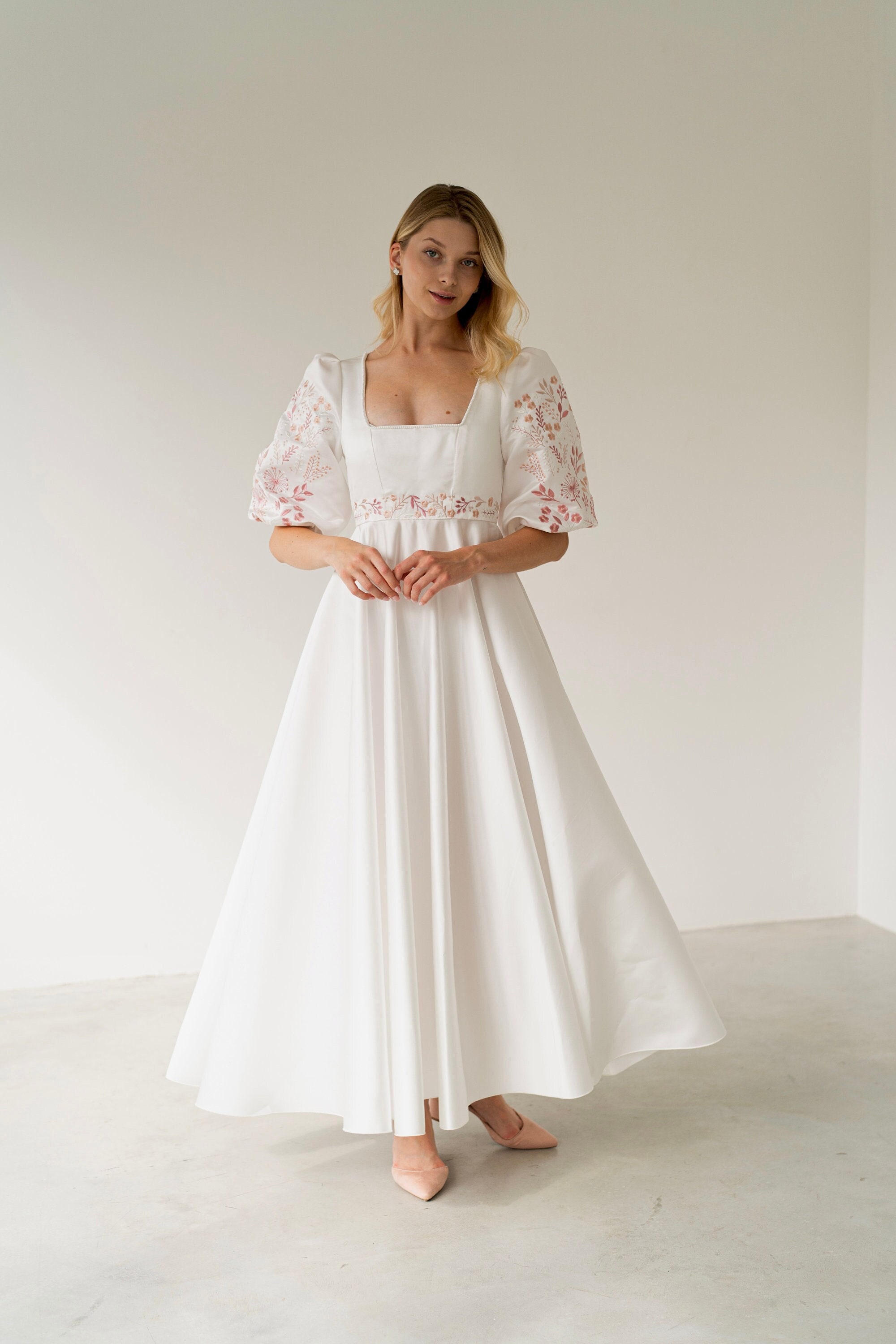 Vestido de novia hasta la rodilla España