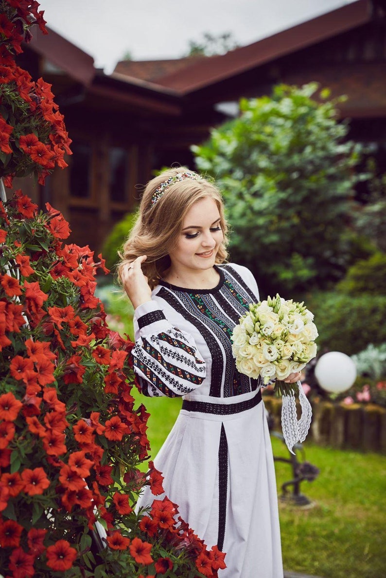 prairie wedding dress dark floral vyshyvanka dress polish folk dress loose long sleeve ethnic slavic dress white and black elegant gown