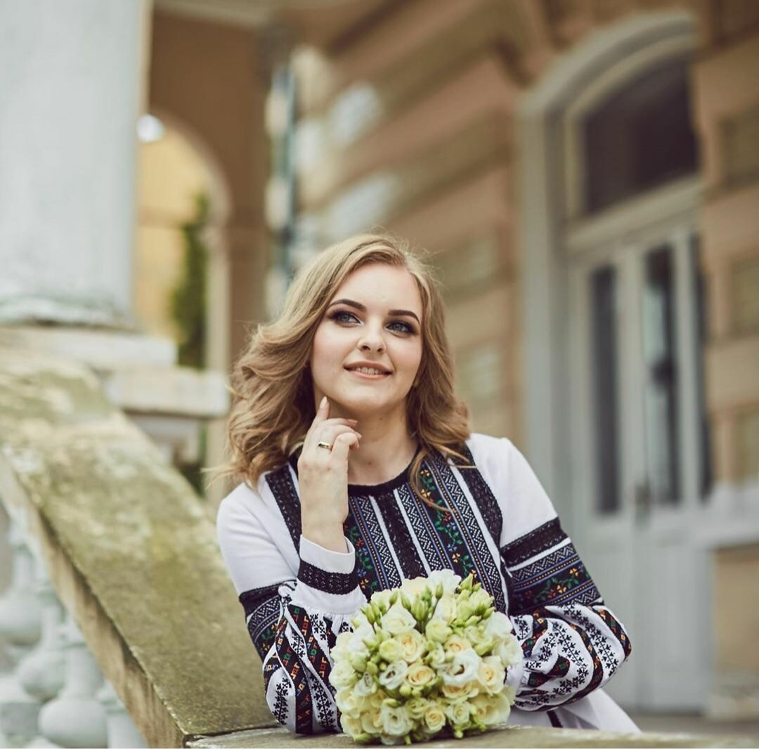 Dunkle Blumen Vyshyvanka Kleid Prärie Brautkleid lose ...