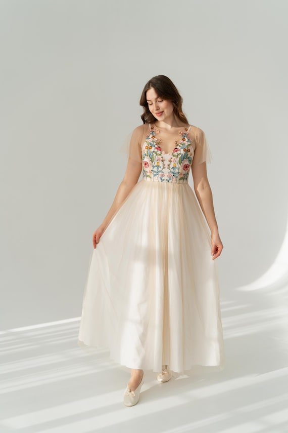 chiffon cloth dress Amazon.com: CAZSXIS Long Sleeve Chiffon Bridesmaid Dresses Long with  Pockets Slit V Neck Formal Dress for Women Aqua Size 0 : Clothing, Shoes &  Jewelry