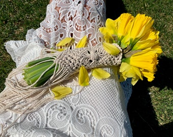 Macrame Bouquet Wrap, Bridal Bouquet Wrap, Wedding Bouquet, Boho Wedding Bouquet, Macrame Wedding, Bridal Shower