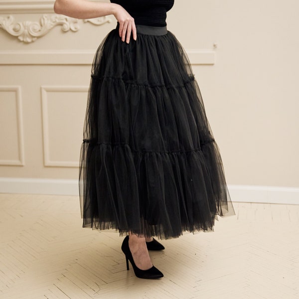 Tulle skirt adult, High waisted skirt black, Bridesmaid tulle skirt, Bridal overskirt, Tulle skirts for women, Full tulle skirt