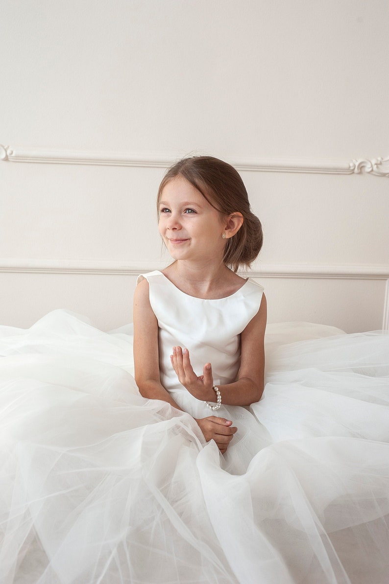 Ivory flower girl dress Flower girl dress toddler Flower girl dress tulle Flower girl dress white Flower girl dress tutu