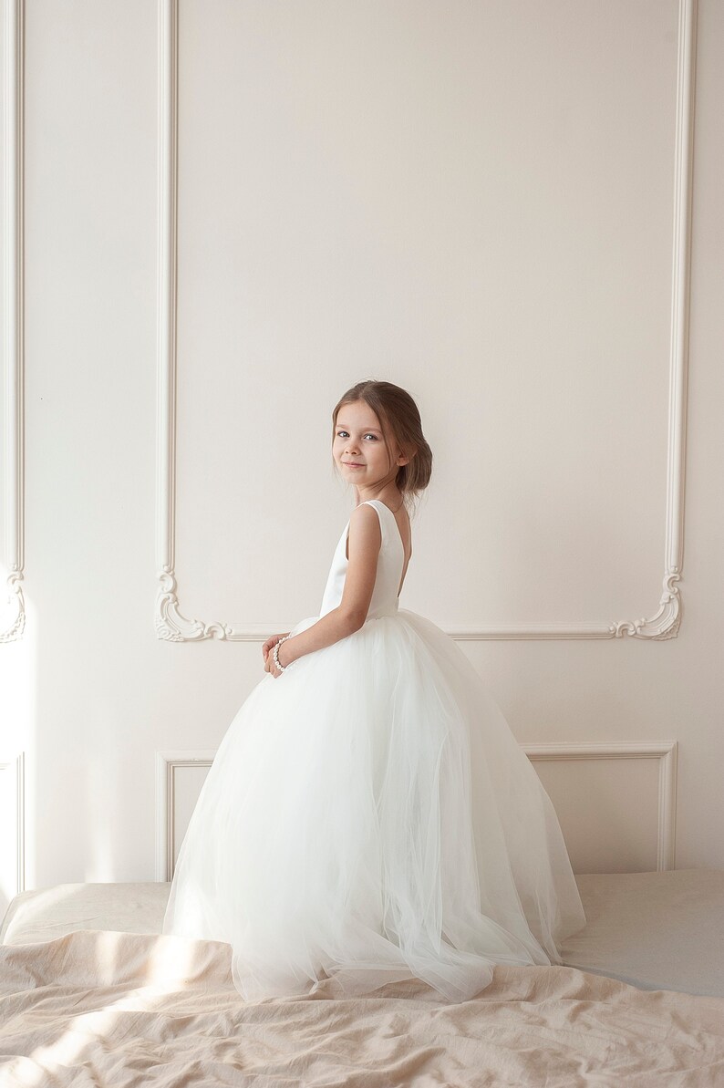 Ivory flower girl dress Flower girl dress toddler Flower girl dress tulle Flower girl dress white Flower girl dress tutu