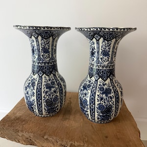 Delfts Blue and White Chinoiserie 12 Inch Vase