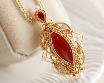 Etheldreda Natural Garnet Pendant Necklace