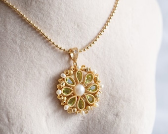 Wrenlee Natural Peridot Flower Pendant Necklace
