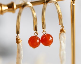 Viola Baroque Pearl Agate Dangle Earrings