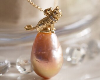 Rylee Metallic Lustre Pearl Necklace