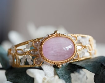 Lauryn Kunzite Gemstone Bangle