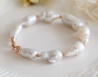 Sariah Natural Baroque Pearl Bracelet