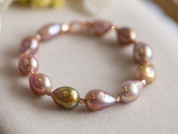 Isabelle Metallic Purple Baroque Pearl Bracelet