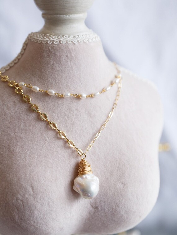 Tayla Baroque Pearl Fashion Gold Necklace