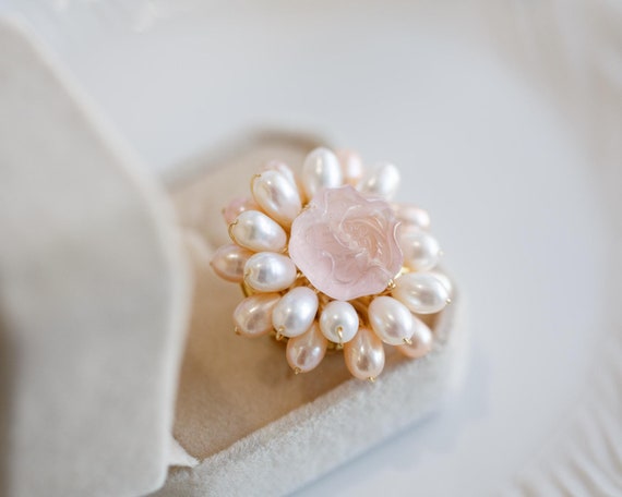 Rosé Natural Rose Quartz and Pearl Flower Brooch