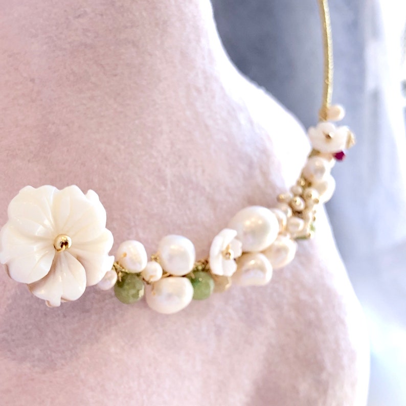 byJTSjewelry Pearl Chocker \u15f7\u14aaOO\u15f0I\u144eG \u15b4\u14aaO\u15efE\u1587\u1515 Shell Flowers Collar Necklace with Pearls June Birthstone Birthstone Necklace for Her