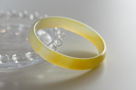 Colourful World! Yellow Colour Lace Agate Bangle #A172