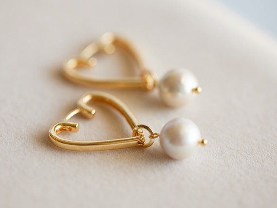 Ash Multi-Way Heart Hoop Pearl Earrings