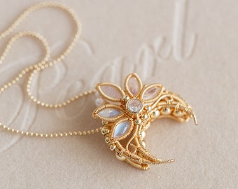 Amayah Rainbow Moonstone Pendant Necklace