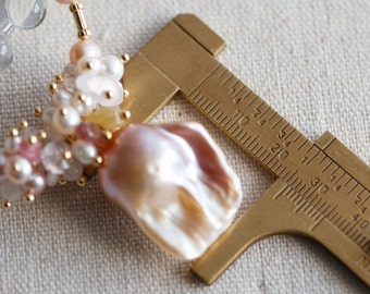 Natural Baroque Pearl Clustering Flower Necklace