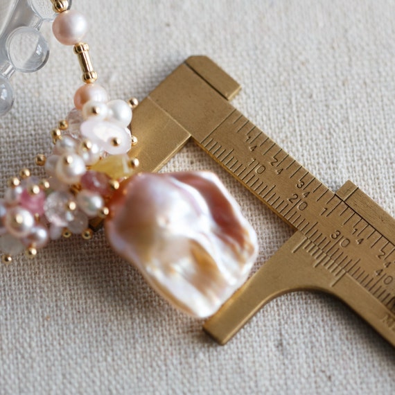 Natural Baroque Pearl Clustering Flower Necklace