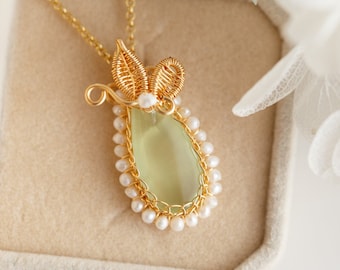 Lorelei Prehnite Butterfly Pendant Necklace