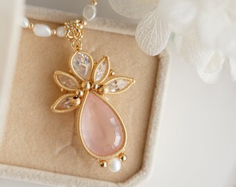 Ashlyn Mozambique Rose Quartz Pendant Necklace