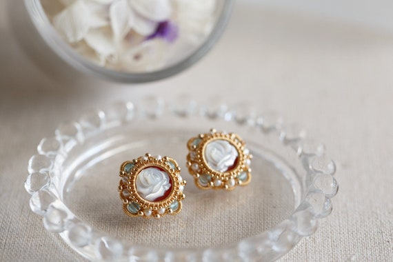 Two-Layers Red Agate Cameo Stud Earrings