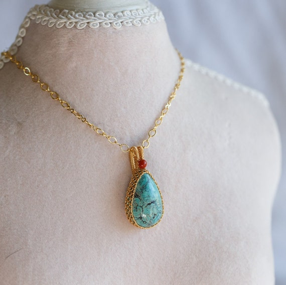 Amaia Natural Blue Turquoise Pendant Necklace