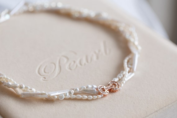 Bailee Baroque Pearl Twisted Choker Necklaces