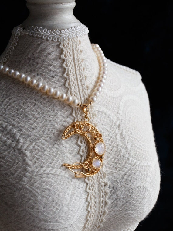 Gwen Rainbow Moonstone Crystal Moon Necklace
