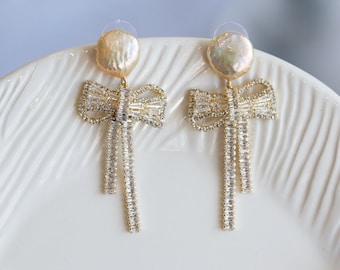 Magdalena Bowknot Pearl Stud Earrings